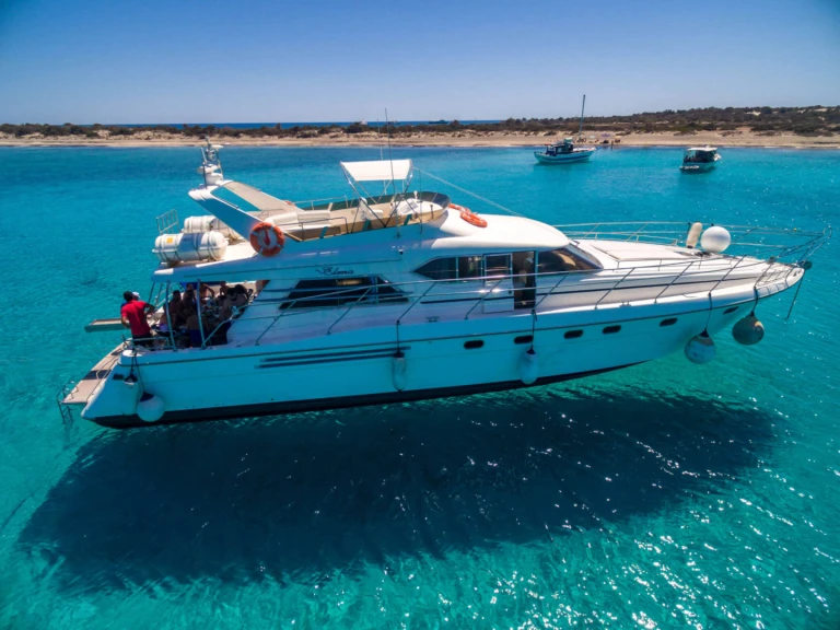 Luxury Yacht hire in Ierapetra - Princess Princess 65 Fly
