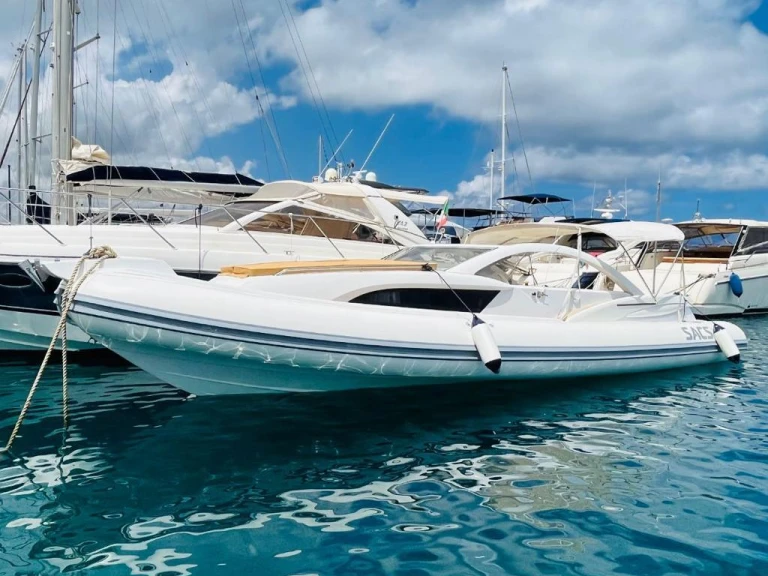 Hire RIB with or without skipper Sacs Vibo Marina