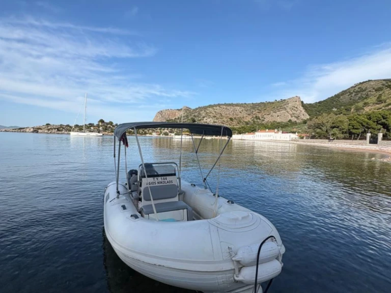Yacht hire Hydra cheap 480 Spring