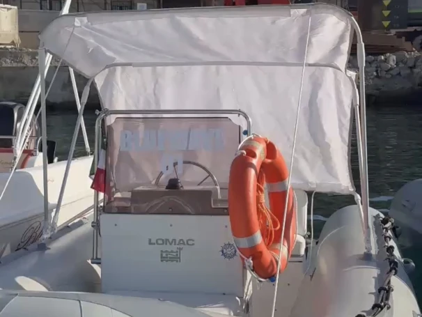 Charter a Lomac Lomac 500 OK in Porto di Reggio Calabria on Samboat