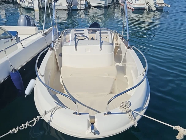 Motorboat to hire Mandelieu-la-Napoule at the best price