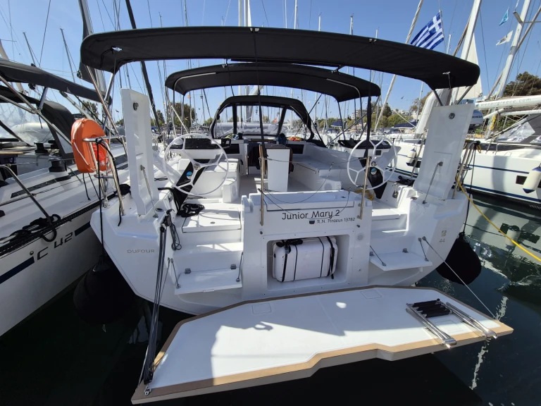 Sailboat hire in Alimos - Dufour Dufour 44