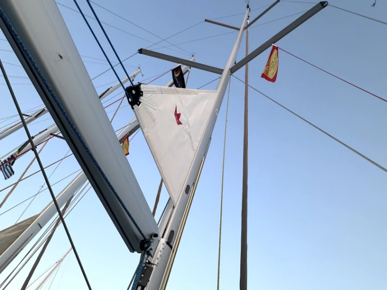 Hire Sailboat with or without skipper Dufour Alimos