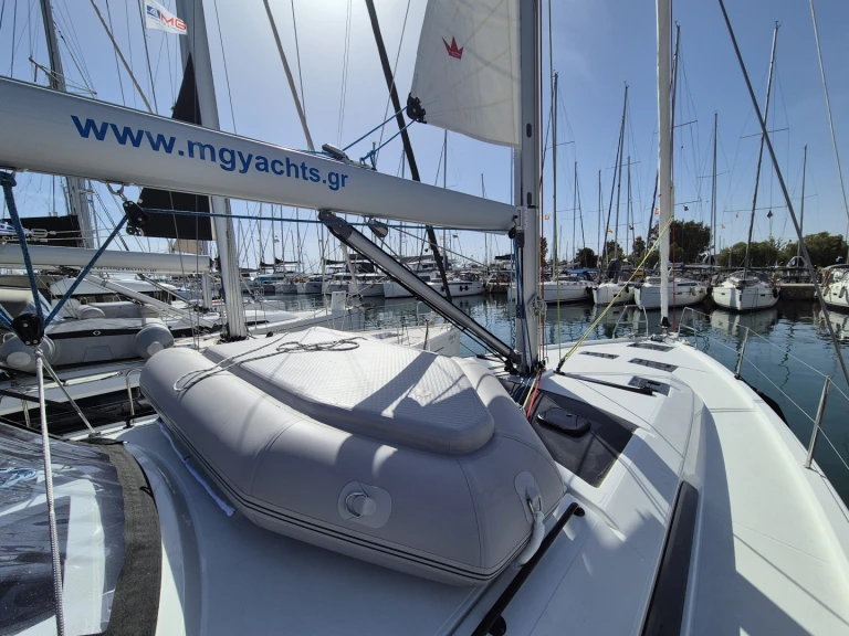 Yacht hire Alimos cheap Dufour 44