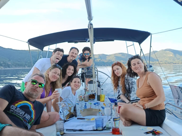 Charter a Comar Comet 50 CL in San Vincenzo on Samboat