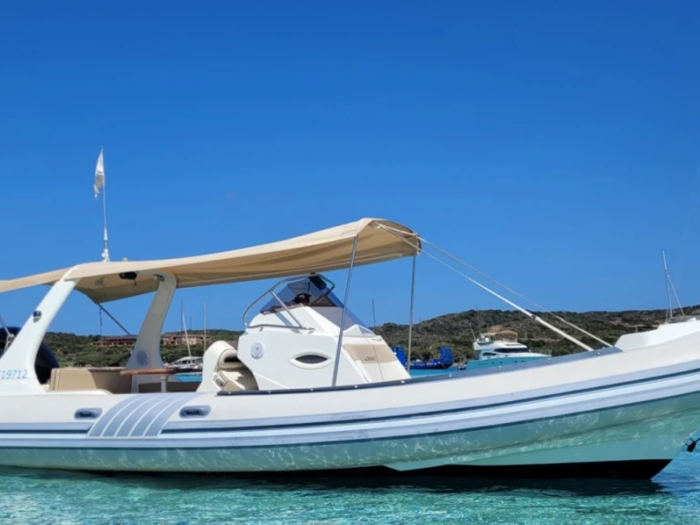 RIB hire in Port Grimaud - Lomac Adrenalina 7.5