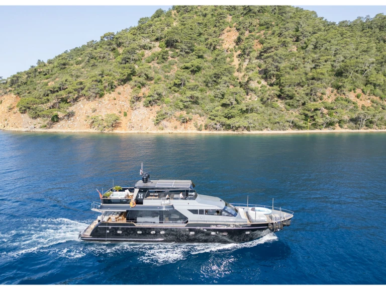 Hire a costom made 2018 Göcek