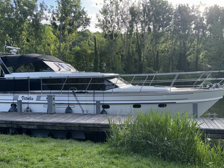 Yacht hire Lagny-sur-Marne cheap Confort 50