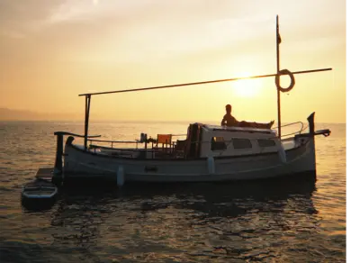 Hire Motorboat with or without skipper Menorquin-Yachts Port Olímpic of Barcelona