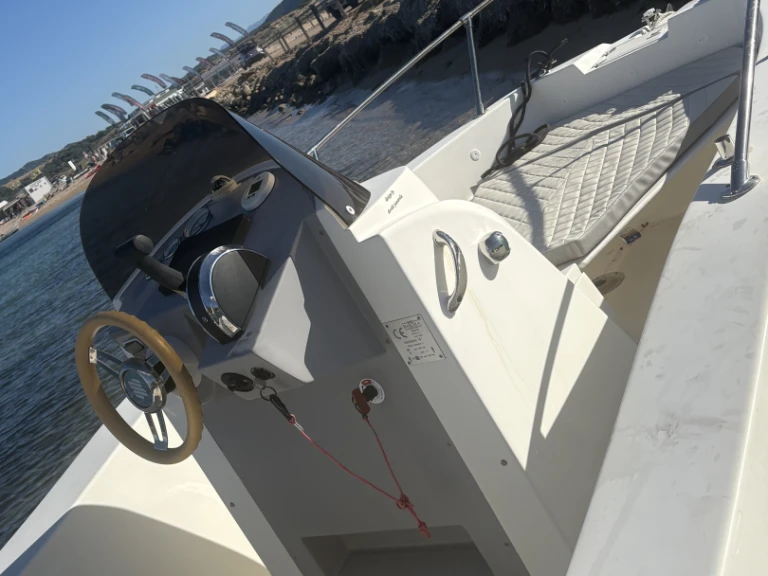 Yacht hire Palau cheap Ventone 19