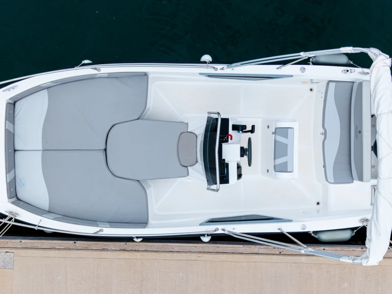 Yacht hire Pula cheap Andromeda