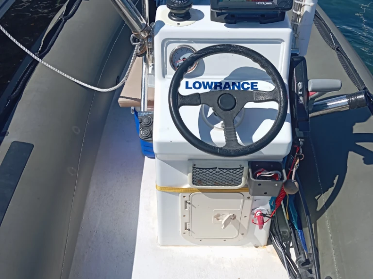Hire RIB with or without skipper Lomac Saint-Raphaël
