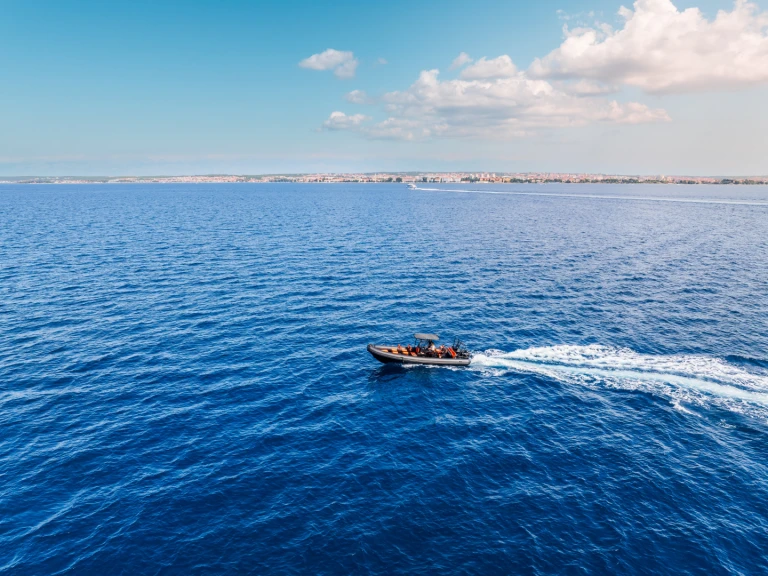 Yacht charter Preko - Sea Marine 860 on SamBoat