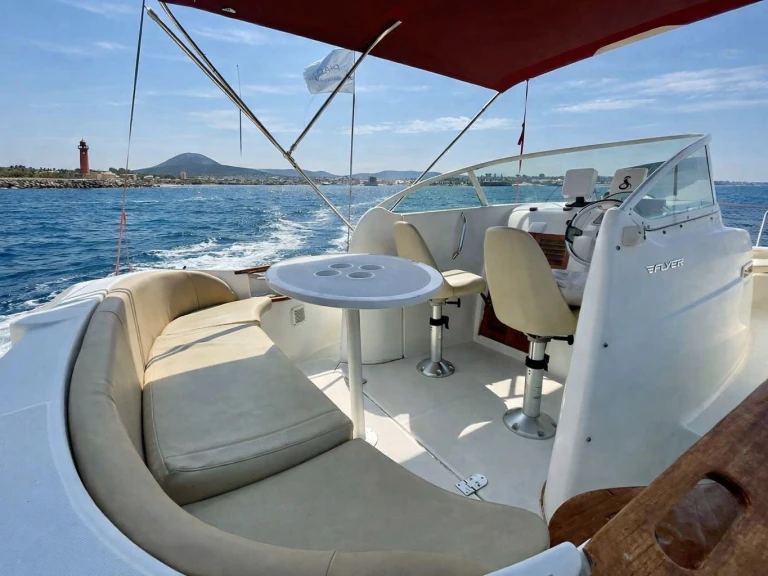 Motorboat to hire Le Cap d'Agde at the best price