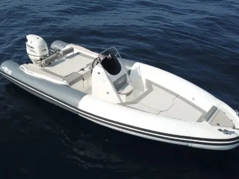 Yacht hire Carnon-Plage cheap Wave 24