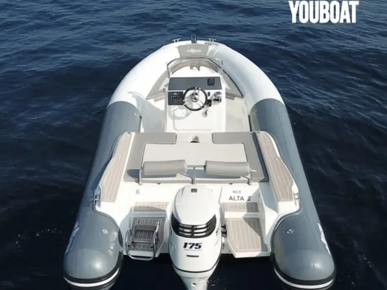RIB hire in Carnon-Plage - Altamarea Wave 24
