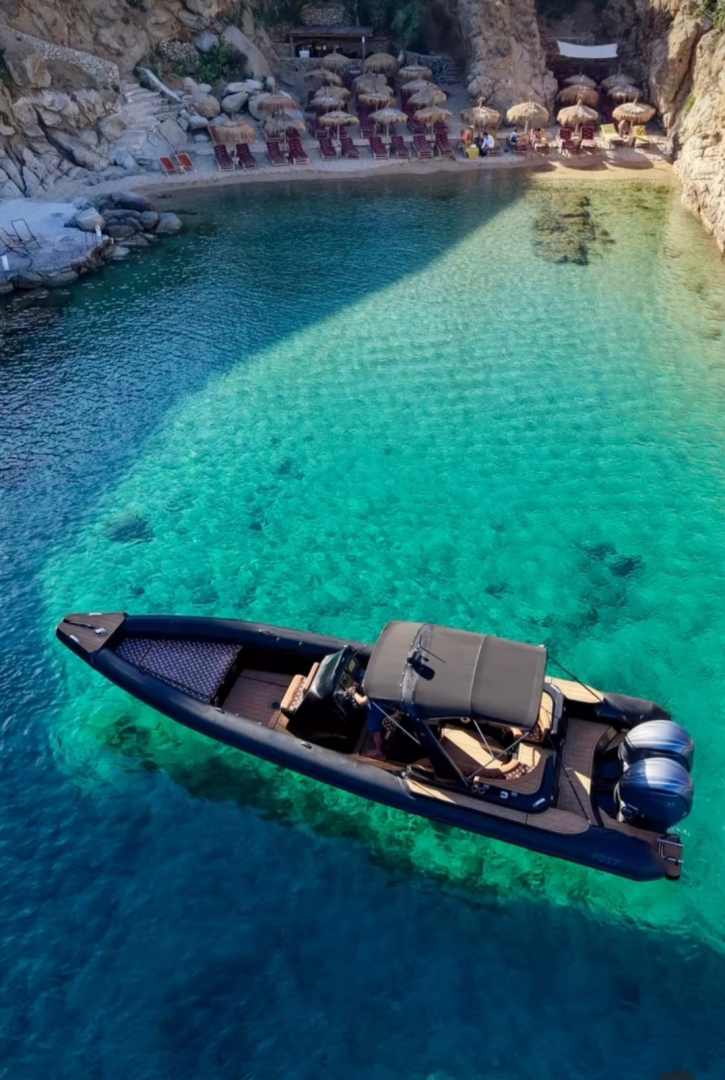 Charter a Fost  MATRIX in Mykonos (City) on Samboat