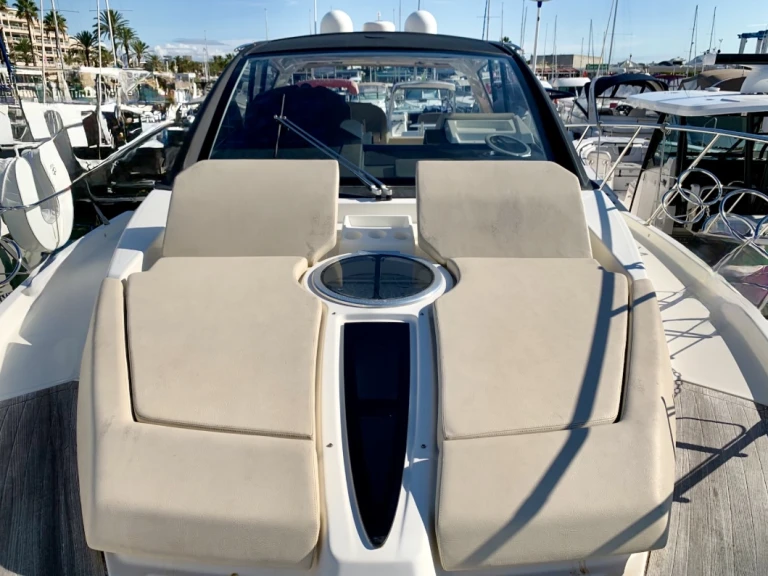 Yacht charter Antibes - Cranchi M 44 on SamBoat