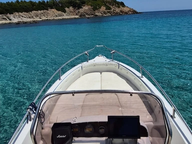 Motorboat to hire Costa Rei at the best price