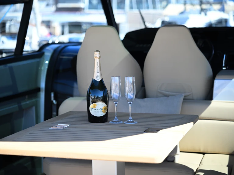Hire a Focus 3X Ibiza Town