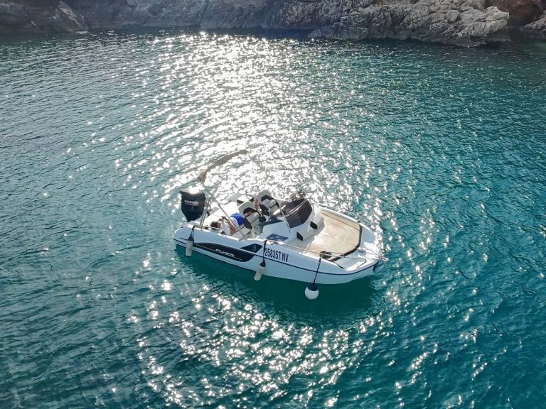 Hire Motorboat with or without skipper Bénéteau Novalja