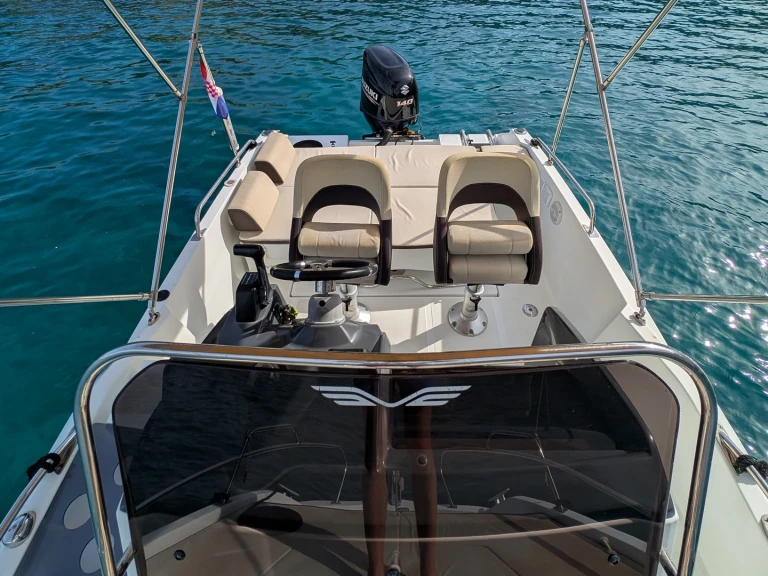 Motorboat to hire Novalja at the best price