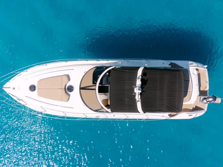 Hire Luxury Yacht Princess with a boat licence