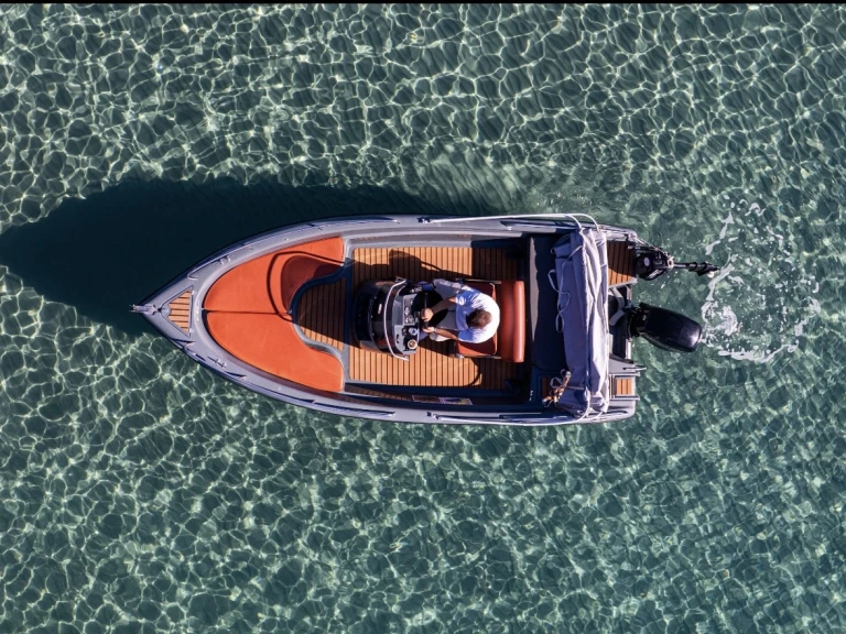 Motorboat hire in World - Poseidon Blu Water 170