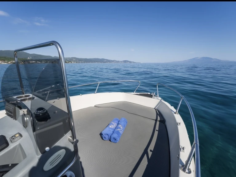 Motorboat hire in Zakynthos - Nireus Nireus Ω53 Elegance 