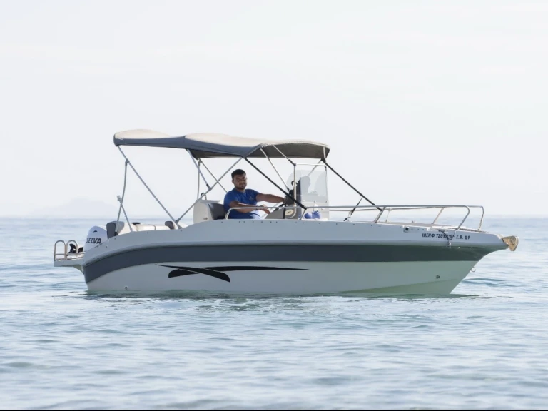 Yacht hire Zakynthos cheap Nireus Ω53 Elegance 