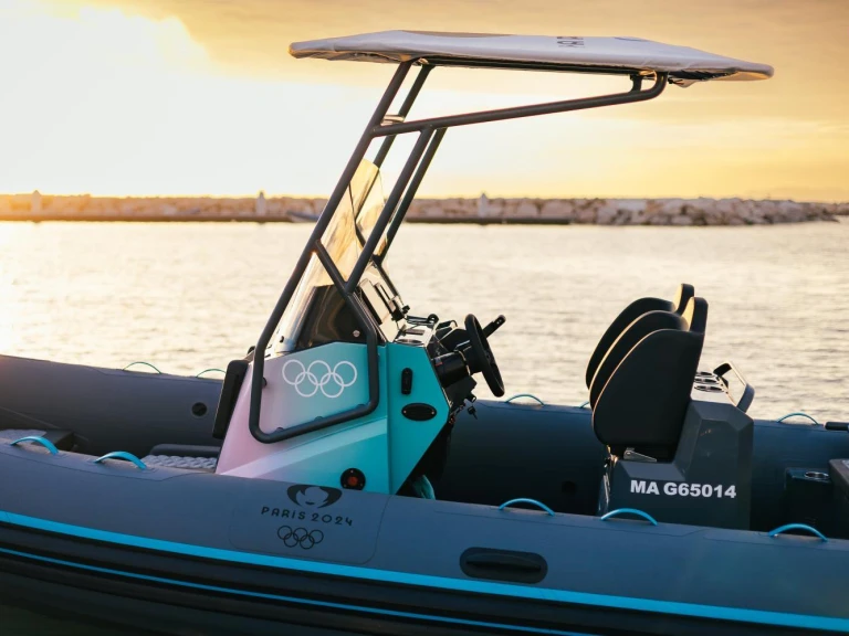 Hire a Highfield Highfield Sport 800 Les Sables-d'Olonne