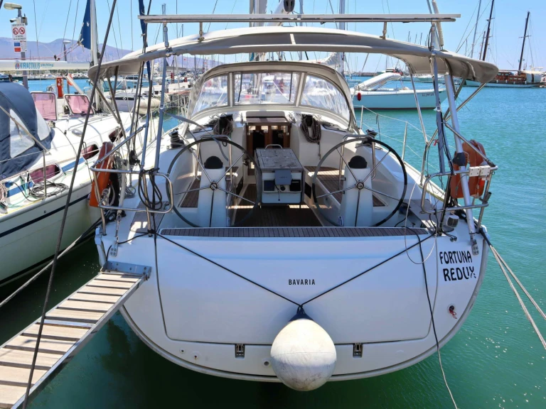 Sailboat hire in Néa Péramos - Bavaria Bavaria Cruiser 40 /3cab