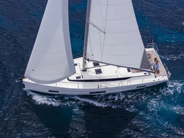 Yacht hire Volos cheap Bavaria C45/4 cbs