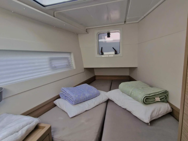 Hire Catamaran with or without skipper Lagoon Alimos