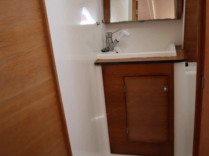 Hire Sailboat with or without skipper Dufour Alimos