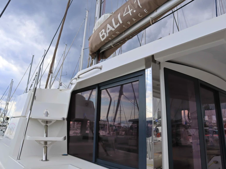 Yacht charter Paros (Island) - Bali Bali 4.1/4 cab, 4WC on SamBoat
