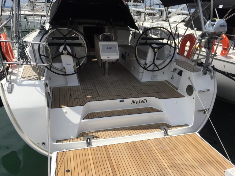 Sailboat to hire Skiathos at the best price