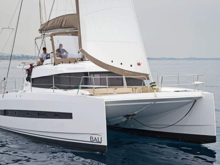 Hire Catamaran Bali with a boat licence