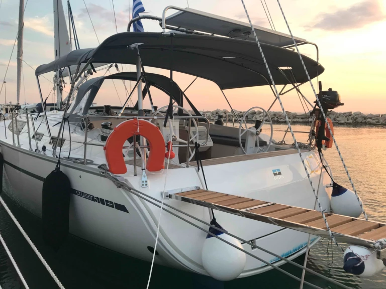 Hire Sailboat Bavaria with a boat licence