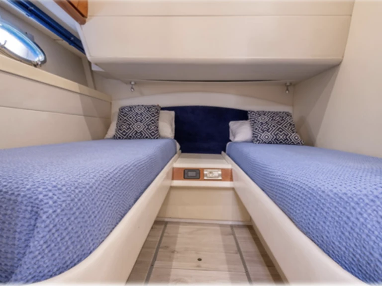 Yacht hire Ibiza Town cheap Camargue 50