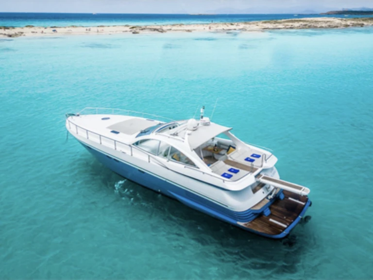 Luxury Yacht to hire Ibiza Town at the best price