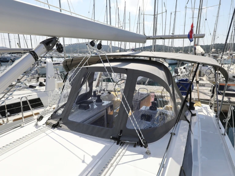 Yacht hire Biograd na Moru cheap Bavaria C38