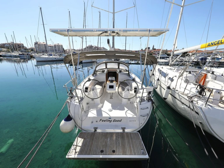 Hire a Bavaria Cruiser 34 Biograd na Moru