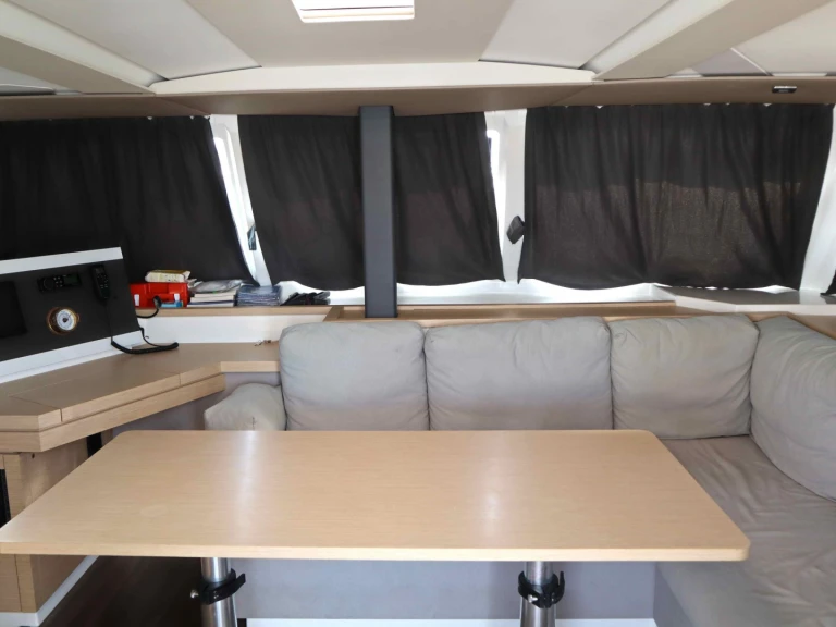 Yacht hire Alimos cheap Lucia 40