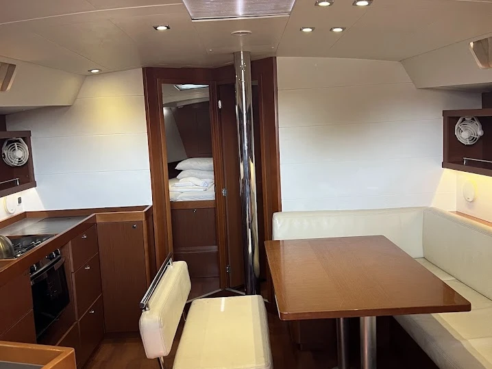 Yacht hire Gouvia cheap Oceanis 45 /4cab