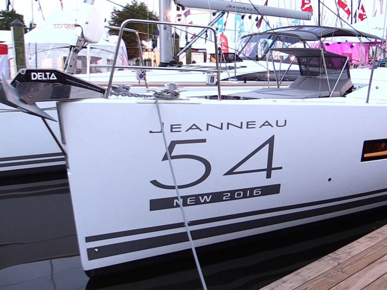 Hire Sailboat Jeanneau with a boat licence