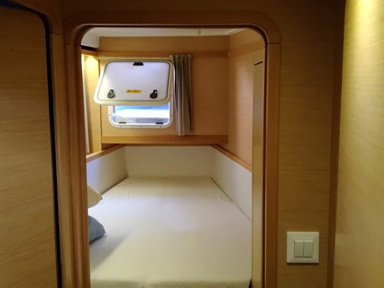 Lagoon Lagoon 39 /4 cab, 4 H charter bareboat or skippered in  Gouvia