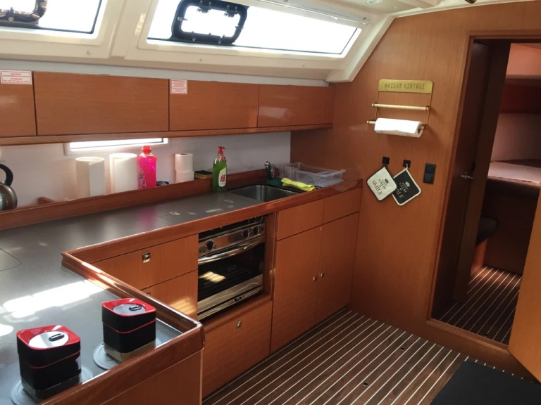 Yacht charter Skiathos - Bavaria Bavaria Cruiser 46 /4cab on SamBoat