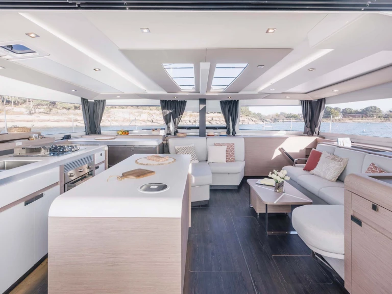 Hire Catamaran with or without skipper Fountaine Pajot Néa Péramos