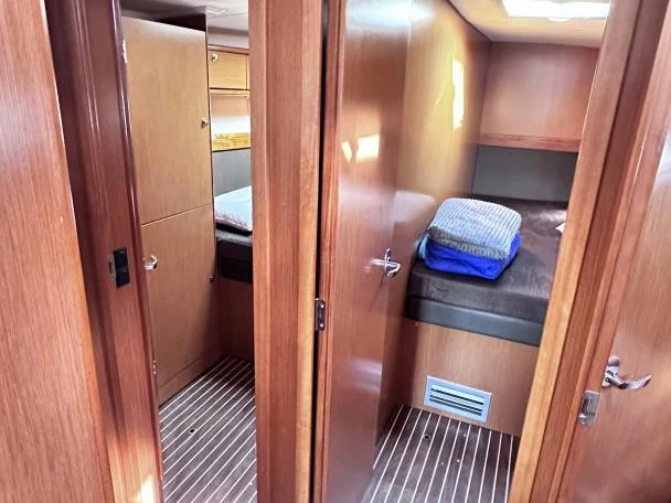 Bavaria Bavaria Cruiser 56 /6cab charter bareboat or skippered in  Alimos